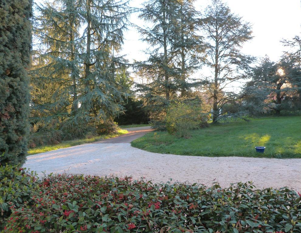 La Maison De Roussille Bed and Breakfast Francheville  Rum bild